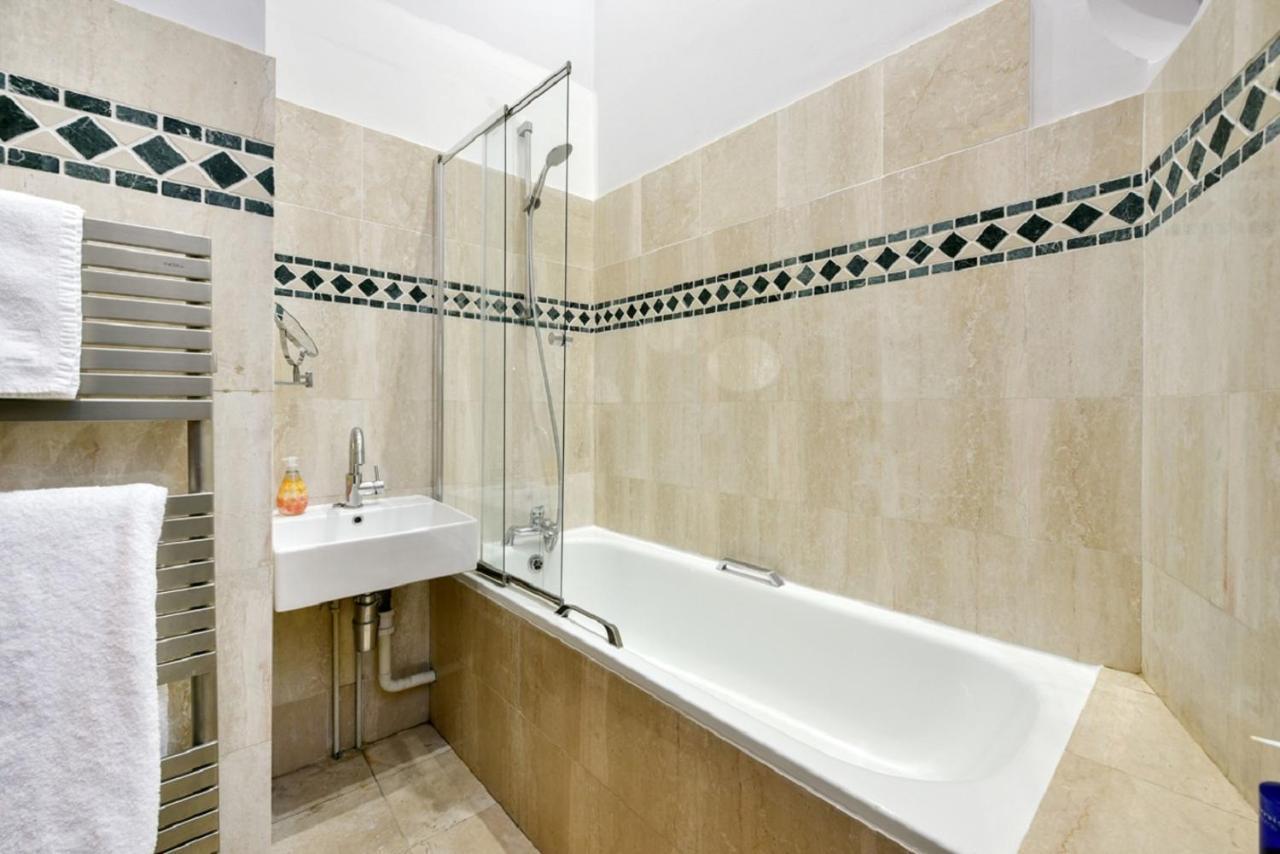Central London Mews House Экстерьер фото